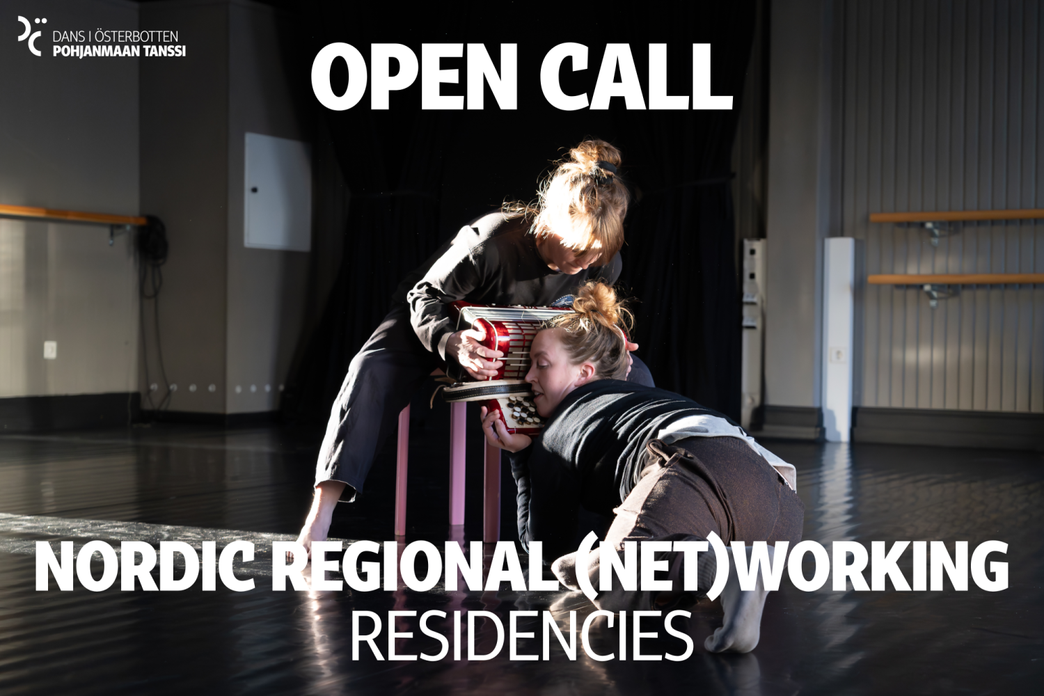 kaksi naista ja hanuri